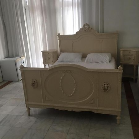 Rcheuli Hotel Батуми Екстериор снимка