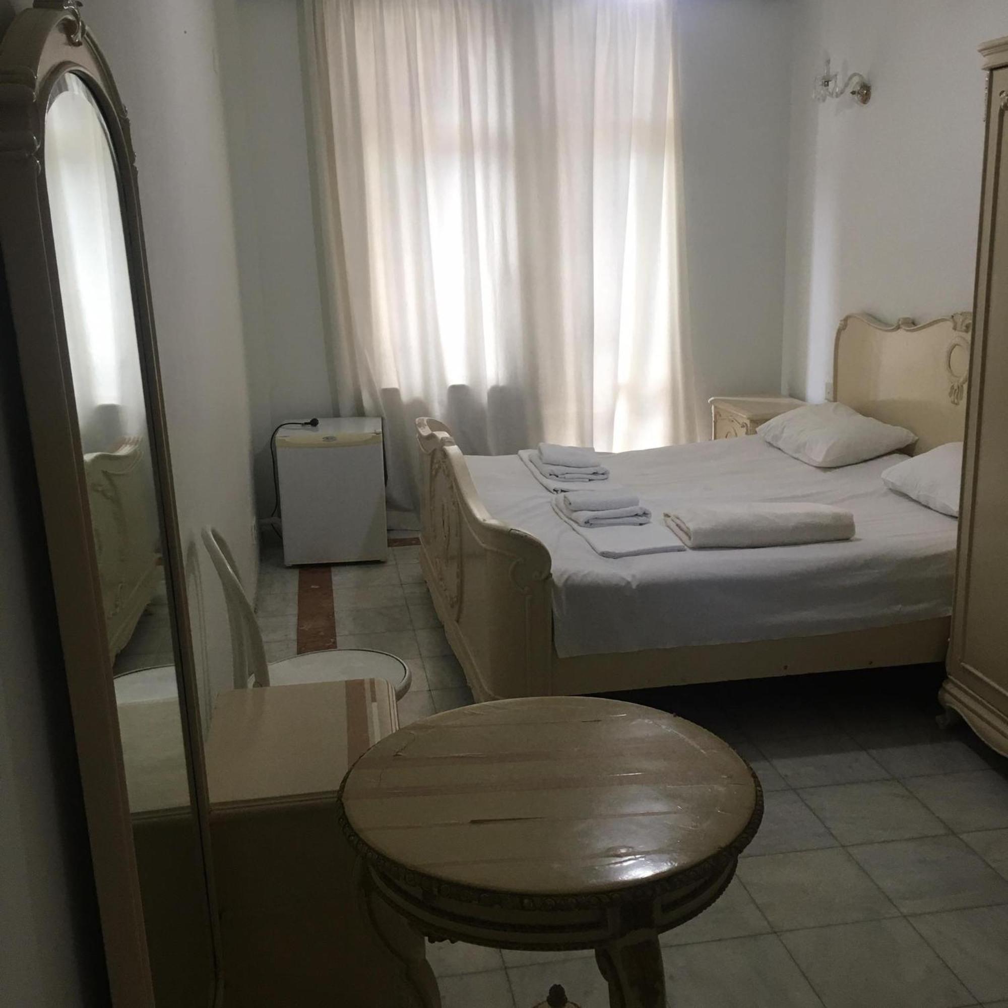 Rcheuli Hotel Батуми Екстериор снимка