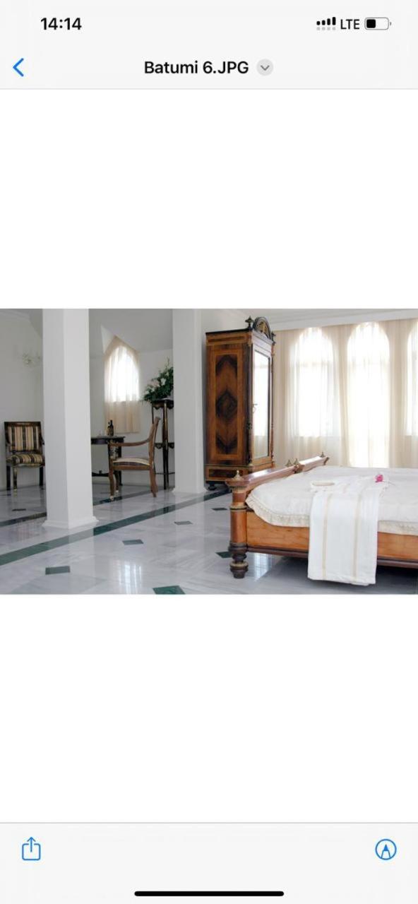Rcheuli Hotel Батуми Екстериор снимка