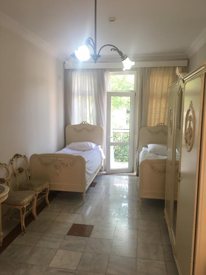 Rcheuli Hotel Батуми Екстериор снимка