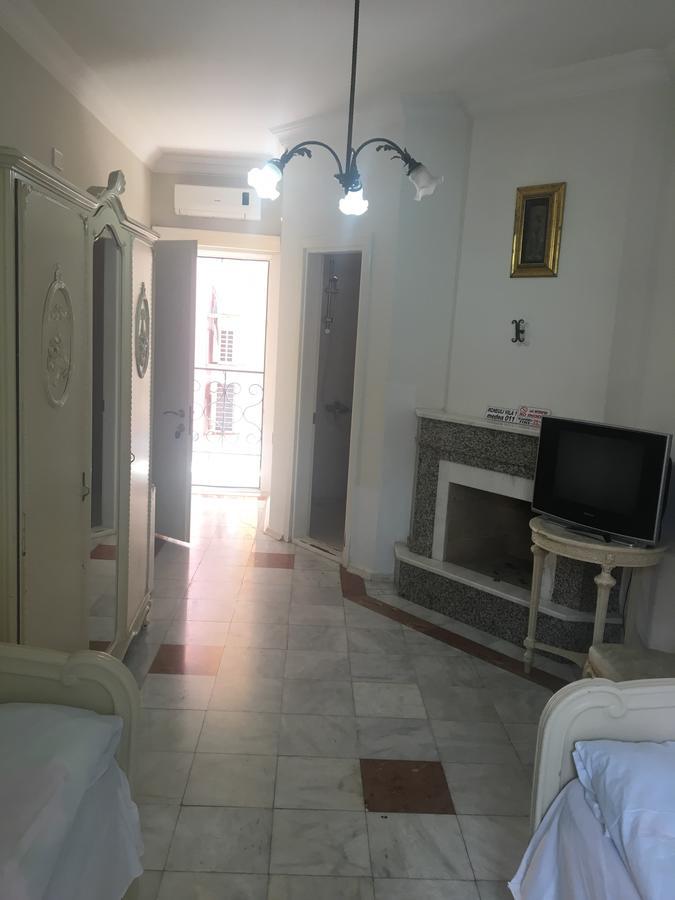 Rcheuli Hotel Батуми Екстериор снимка