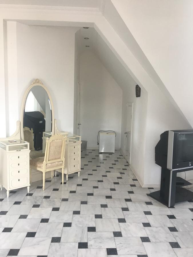 Rcheuli Hotel Батуми Екстериор снимка