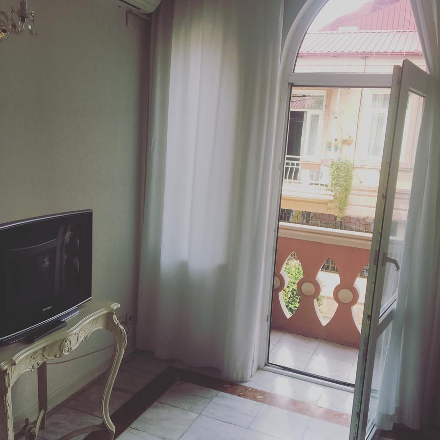 Rcheuli Hotel Батуми Екстериор снимка