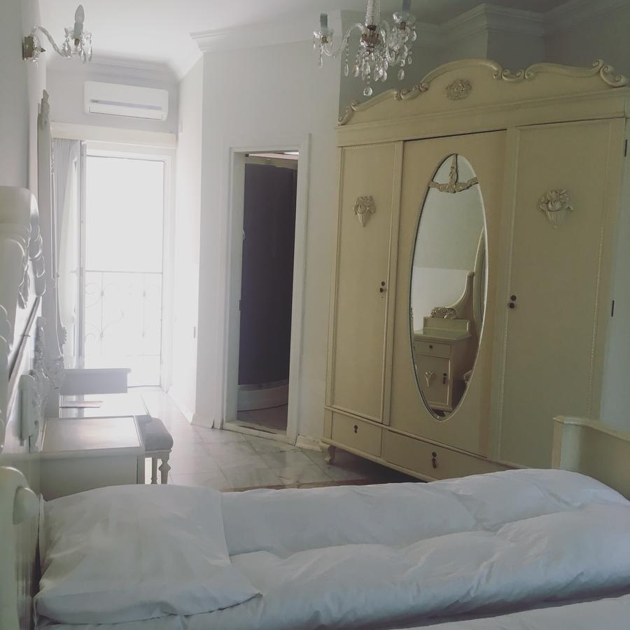 Rcheuli Hotel Батуми Екстериор снимка